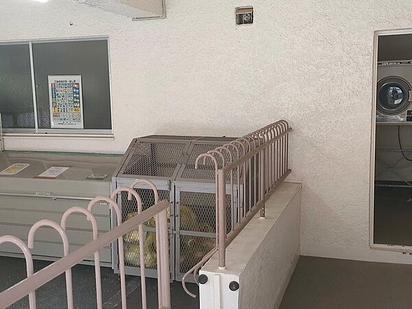 ごみ置き場