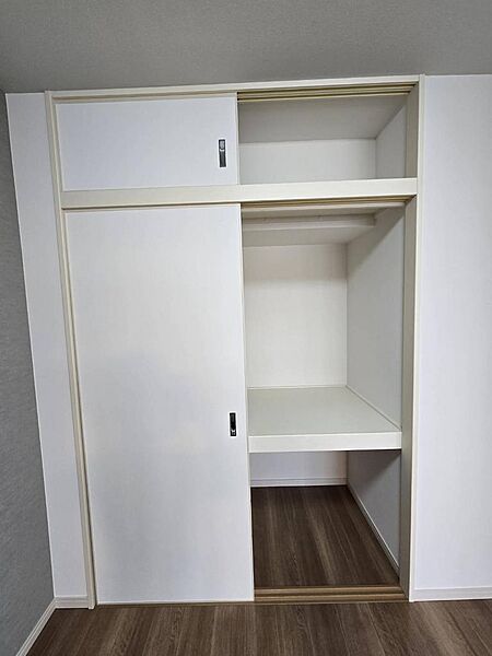 居室の収納が大きくて使いやすそうです！季節家電や、お洋服が多い方も安心です♪