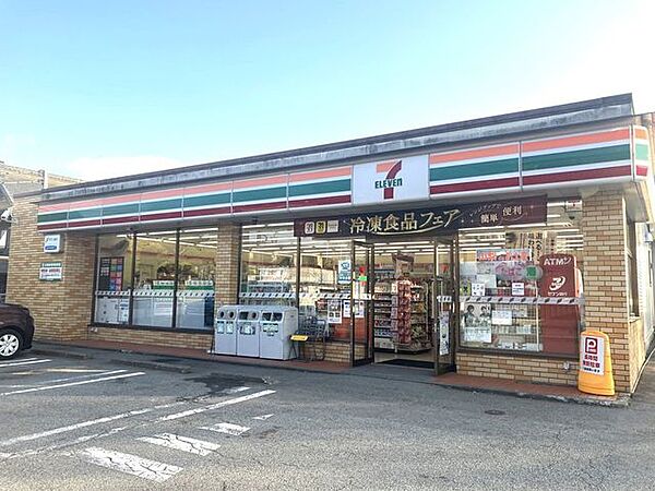 セブンイレブン 山中湖平野店 4530m