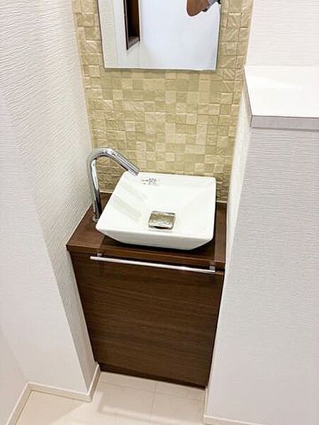1階トイレ 手洗い場あり