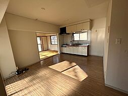 サザンブライト志手 3階3DKの室内