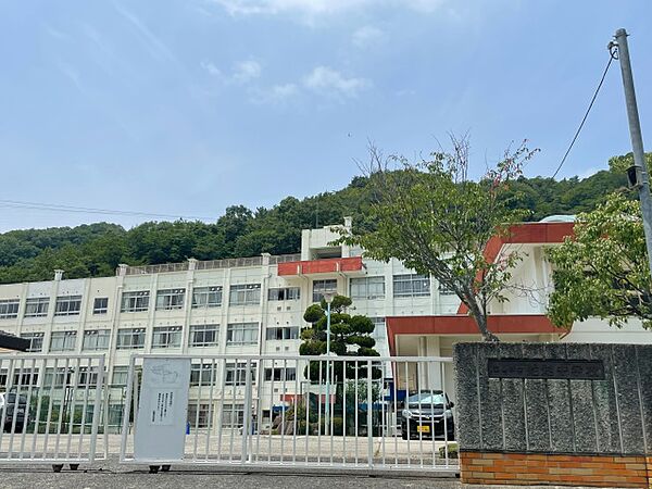 画像16:広島市立船越中学校