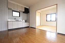 広島電鉄1系統 海岸通駅 徒歩3分の賃貸マンション 5階2DKのリビング/ダイニング