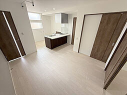 JR可部線 七軒茶屋駅 徒歩4分の賃貸アパート 1階1LDKのリビング/ダイニング