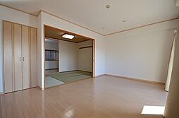 広島電鉄宮島線 草津南駅 徒歩8分の賃貸マンション 13階3LDKのリビング/ダイニング