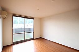 JR芸備線 中深川駅 5.7kmの賃貸アパート 1階2DKのリビング/ダイニング