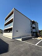 矢賀駅より徒歩20分 新築 3階建の賃貸物件