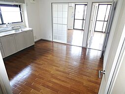 JR可部線 七軒茶屋駅 徒歩10分の賃貸アパート 2階3LDKのリビング/ダイニング