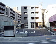 戸坂駅より徒歩8分 築11年1ヶ月 4階建の賃貸物件