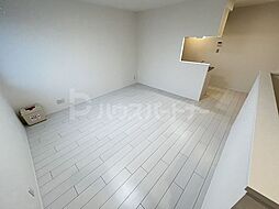 オプション坂下 4階1LDKのリビング/ダイニング