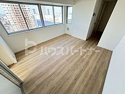 アーバンフラッツ池袋プレミアム 2階1LDKのリビング/ダイニング