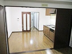 朝日シティパリオ王子神谷 304 3階1DKのリビング/ダイニング