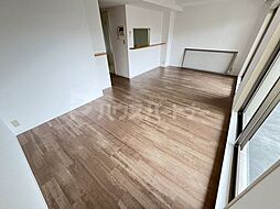 コートメドウ 405 4階2LDKのリビング/ダイニング