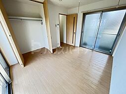 高見シャーメゾン 302 3階1Kのリビング/ダイニング