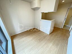 ラピスフィルド 303 3階1LDKのリビング/ダイニング