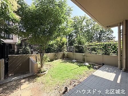 22m2超の専用庭付き!ガーデニングなど、自分好みの屋外スペースとして楽しめます。