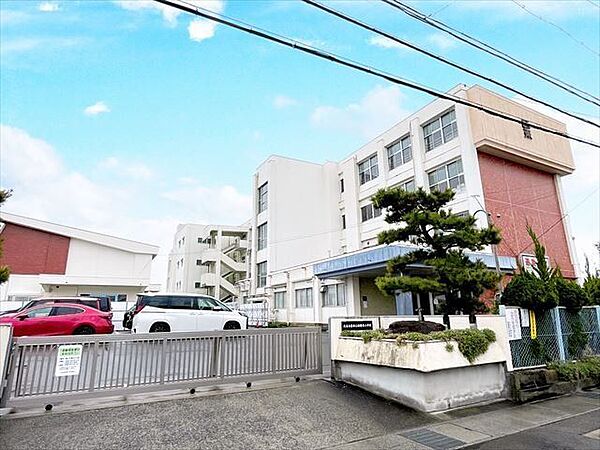 【師勝東小学校】校訓：正しく 強く 仲よく名鉄犬山線「徳重・名古屋芸大駅」から徒歩約27分です。 420m