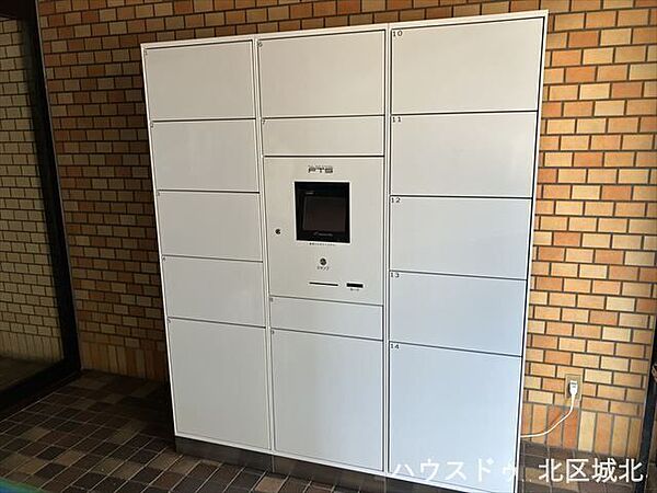 宅配ボックス：再配達の心配がないので、配送日時を気にせずネット通販を気軽に利用できます