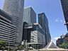 周辺：名古屋駅世界最大の面積を誇る駅名鉄、地下鉄、近鉄、JR 、高速バスターミナルJR8路線　バス（30路線） 800m