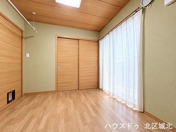 洋室を拡大表示