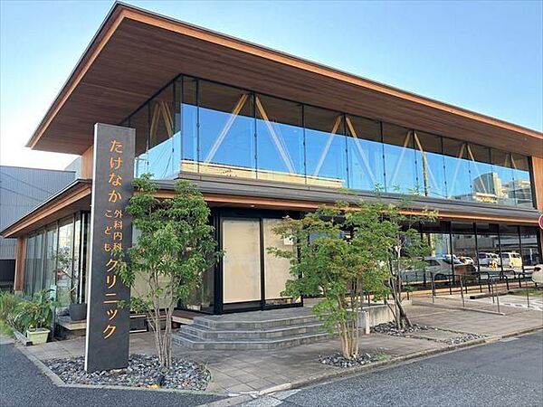 【たけなか外科内科こどもクリニック】発熱外来、ワクチン接種、内科・小児科、予防接種、外科、健康診断・健診等診療時間：9：00-12：00　15：00-19：00休診日：土曜午後、日曜、祝日 220m