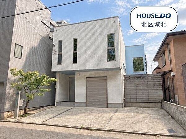 ◆LD21.5帖＋K6.9帖！開放感のあるゆとりの住空間◆土地49坪超！WIC・全居室収納を備えた収納充実の住まい※実際の写真をもとに家具等をCGで除去したものになります