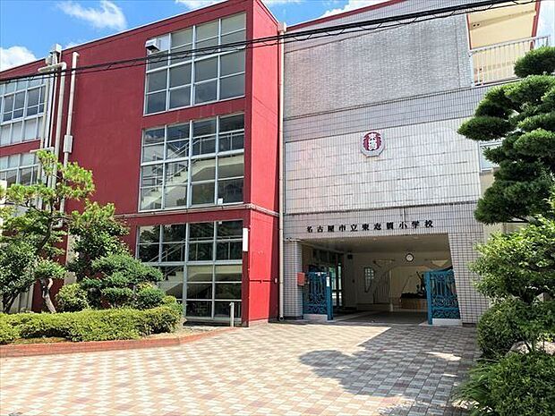 【名古屋市立東志賀小学校】「正しく・楽しく・よく考えて」を校訓に掲げています。 64m