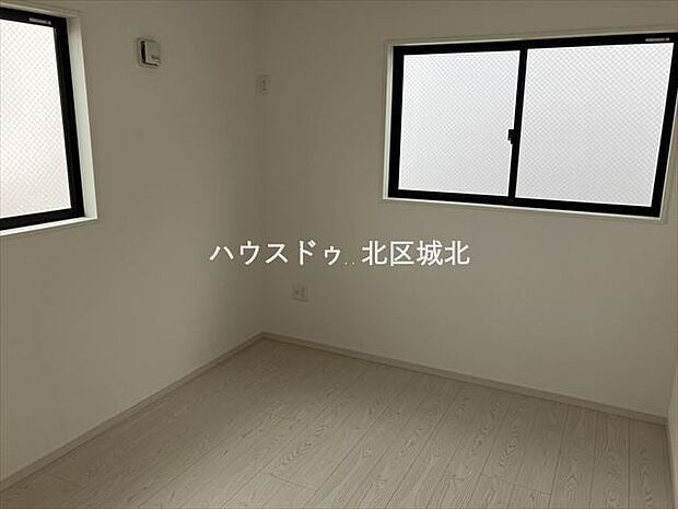 2階5.2畳の洋室です。（2023年9月21日撮影）