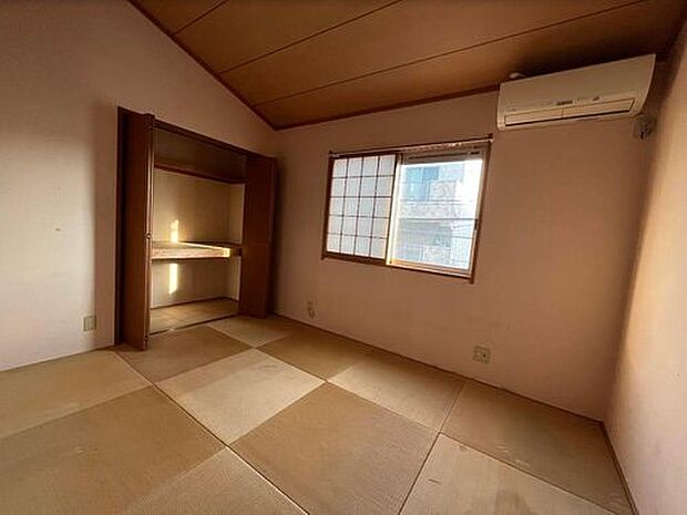 落ち着いた雰囲気の和室付きです琉球畳