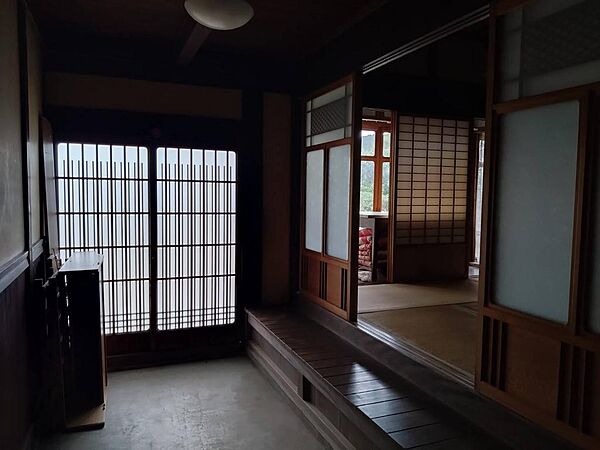 玄関