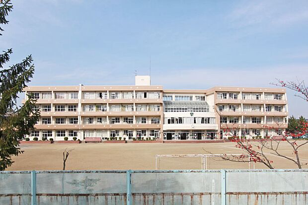 仙台市立八乙女小学校　徒歩7分