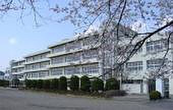 画像24:高根沢町立阿久津中学校（1064m）