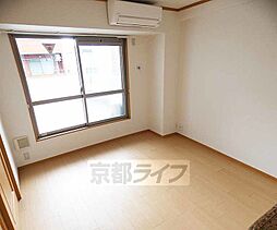 京都市営烏丸線 烏丸御池駅 徒歩7分の賃貸マンション 4階2LDKのリビング/ダイニング