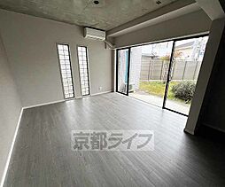 JR山陰本線 太秦駅 徒歩13分の賃貸マンション 1階1LDKのリビング/ダイニング