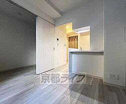 ファステート京都東福寺パラベル 201 2階1LDKのリビング/ダイニング