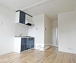 京阪本線 龍谷大前深草駅 徒歩7分の賃貸アパート 3階1DKのリビング/ダイニング