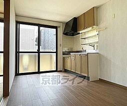 近鉄京都線 向島駅 徒歩13分の賃貸アパート 2階2DKのリビング/ダイニング