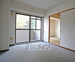 京阪本線 龍谷大前深草駅 徒歩6分の賃貸マンション 1階2DKのリビング/ダイニング