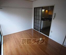 近鉄京都線 桃山御陵前駅 徒歩10分の賃貸アパート 2階1Kのリビング/ダイニング