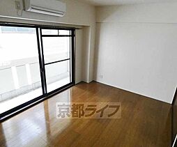 阪急京都本線 西京極駅 徒歩3分の賃貸マンション 4階1Kのリビング/ダイニング