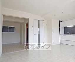 阪急京都本線 西院駅 徒歩4分の賃貸マンション 5階1LDKのリビング/ダイニング