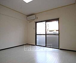 京阪本線 淀駅 徒歩7分の賃貸マンション 1階1Kのリビング/ダイニング