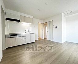 阪急京都本線 西院駅 徒歩7分の賃貸アパート 3階1LDKのリビング/ダイニング