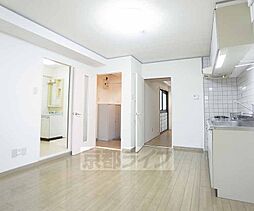 ライブラ七条 301 3階2DKのリビング/ダイニング