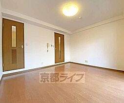 京都市営烏丸線 四条駅 徒歩8分の賃貸マンション 1階1Kのリビング/ダイニング