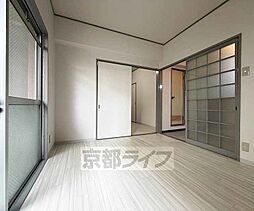 京阪本線 墨染駅 徒歩2分の賃貸マンション 1階2Kのリビング/ダイニング