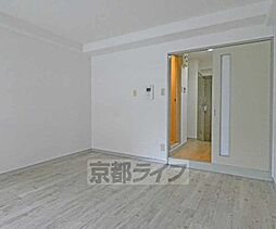 近鉄京都線 桃山御陵前駅 徒歩4分の賃貸マンション 3階1Kのリビング/ダイニング