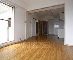 コーポラス大宮 402 4階2DKのリビング/ダイニング