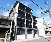 藤森駅より徒歩5分 1階 築2年1ヶ月の賃貸物件