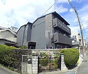 西京極駅より徒歩11分 3階 築8年1ヶ月の賃貸物件